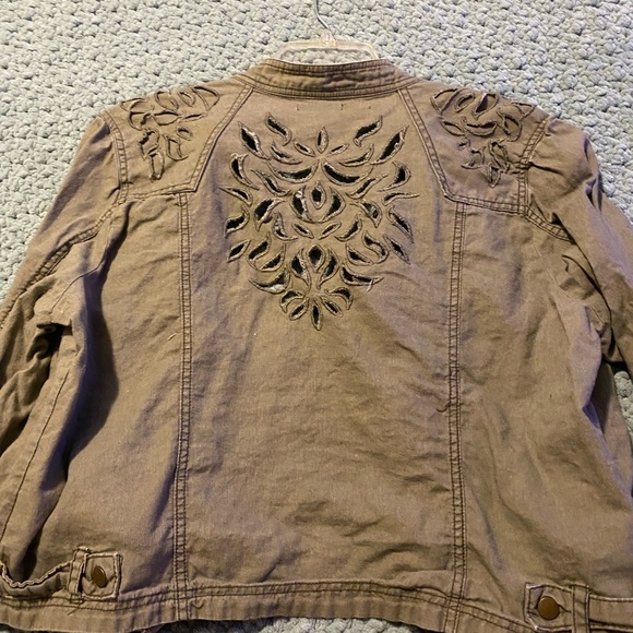 Green Fashion Jacket - Picture 2 of 4